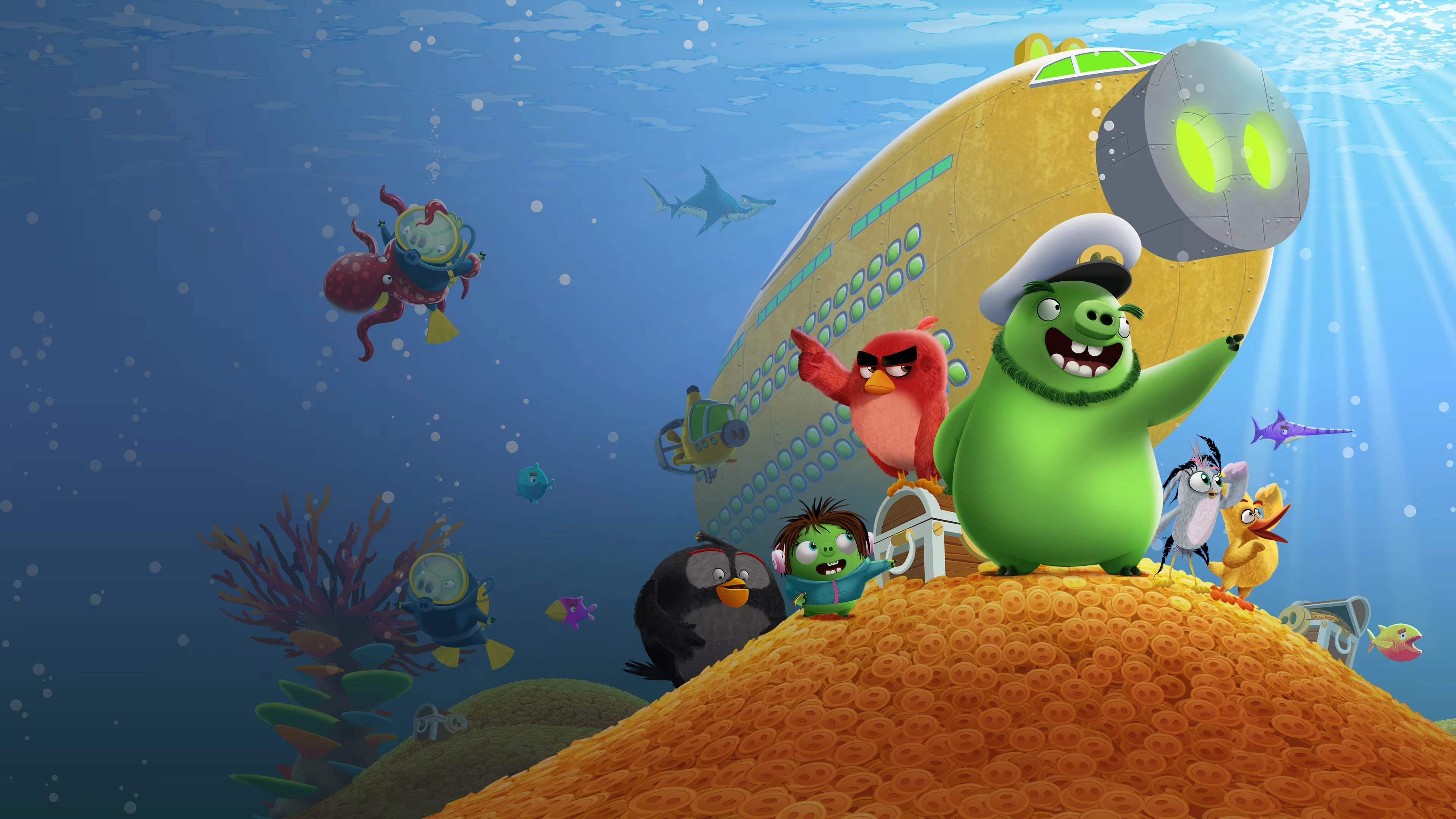 Подводный мир Angry Birds с пиратским кораблём и героями на куче монет.